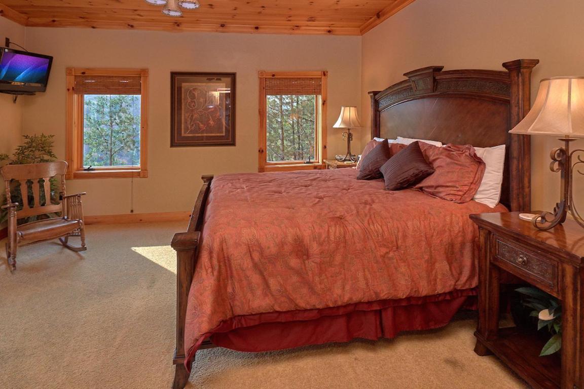 Journey'S End, 5 Bedrooms, Sleeps 12, Private Outdoor Pool, Theater, Sauna Sevierville Exterior foto
